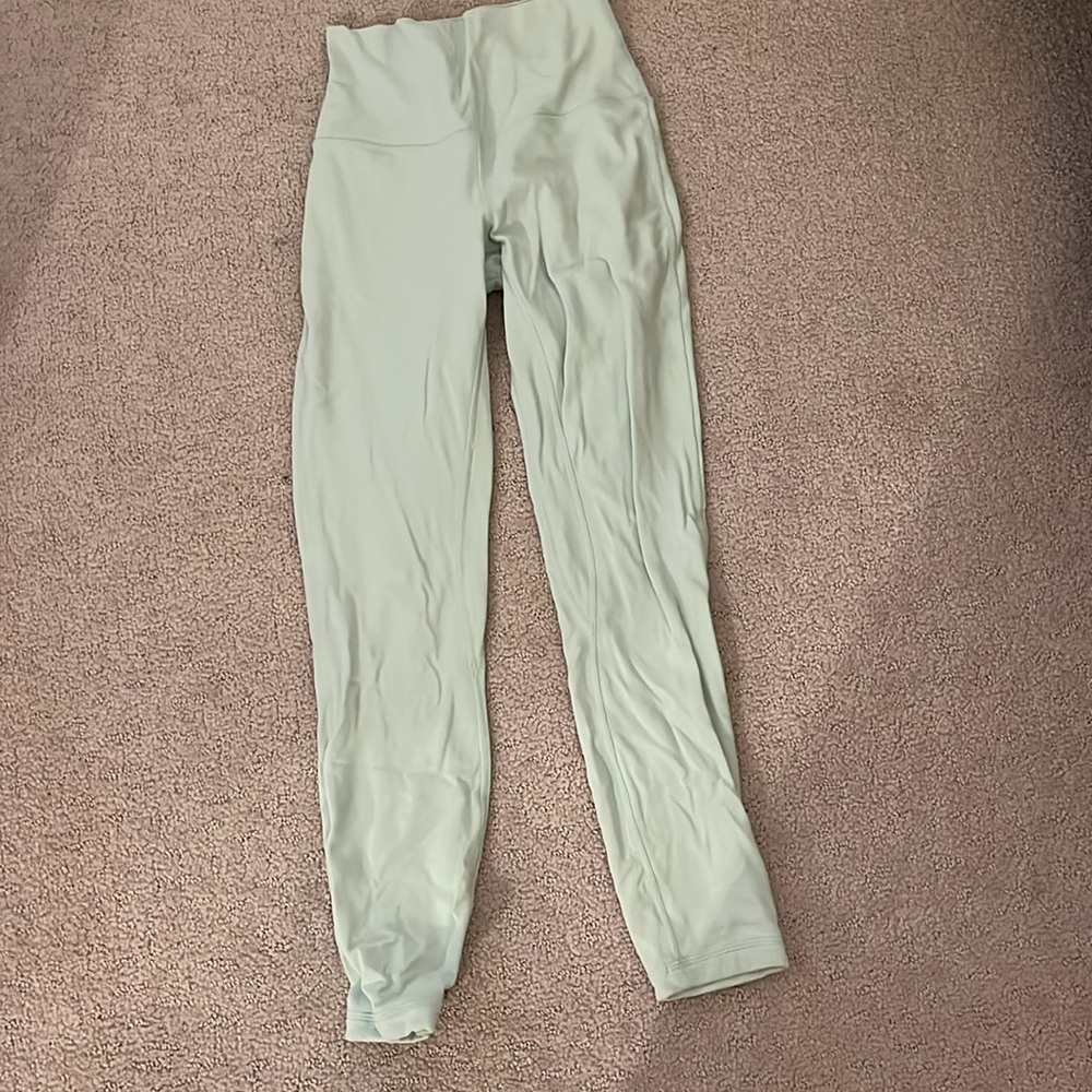 Lululemon tealish leggings size 4 - Picture 4 of 4